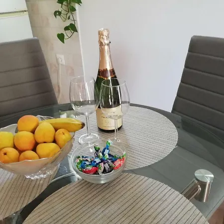 Apartament Bond With Private Parking Zadar Zewnętrze zdjęcie